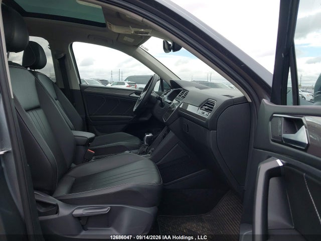 2023 Volkswagen Tiguan Comfortline მანქანა იყიდება აუქციონზე, vin: 3VVMB7AX4PM088026, აუქციონის ნომერი: 12686047