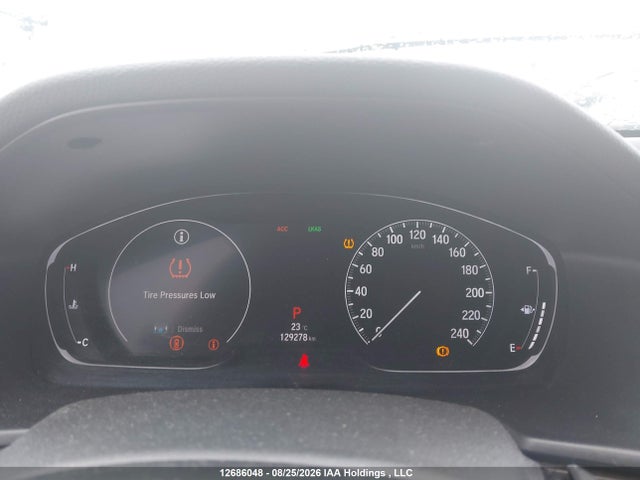 2019 Honda Accord Touring 1.5t მანქანა იყიდება აუქციონზე, vin: 1HGCV1F91KA806826, აუქციონის ნომერი: 12686048