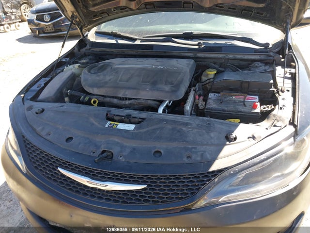 12686055 :رقم المزاد ، 1C3CCCBGXFN549205 vin ، 2015 Chrysler 200 مزاد بيع