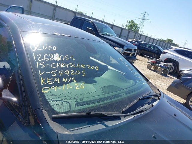12686055 :رقم المزاد ، 1C3CCCBGXFN549205 vin ، 2015 Chrysler 200 مزاد بيع