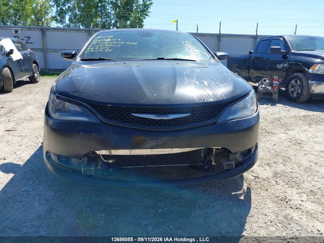 12686055 :رقم المزاد ، 1C3CCCBGXFN549205 vin ، 2015 Chrysler 200 مزاد بيع