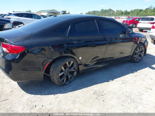 12686055 :رقم المزاد ، 1C3CCCBGXFN549205 vin ، 2015 Chrysler 200 مزاد بيع