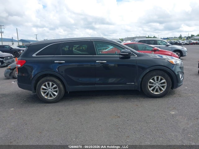 Продажа на аукционе авто 2017 Kia Sorento 3.3l Lx V6 7-seater, vin: 5XYPGDA58HG198277, номер лота: 12686078
