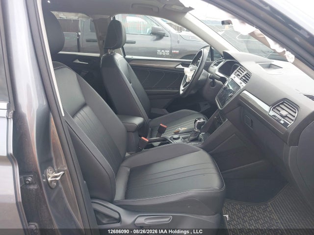 2024 Volkswagen Tiguan Comfortline მანქანა იყიდება აუქციონზე, vin: 3VVMB7AX3RM152527, აუქციონის ნომერი: 12686090