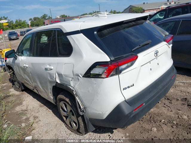Toyota RAV4 LE 2022 2T3Z1RFV5NW234648 Image 3