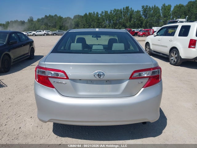 12686164 :رقم المزاد ، 4T1BF1FK1DU283072 vin ، 2013 Toyota Camry Le مزاد بيع