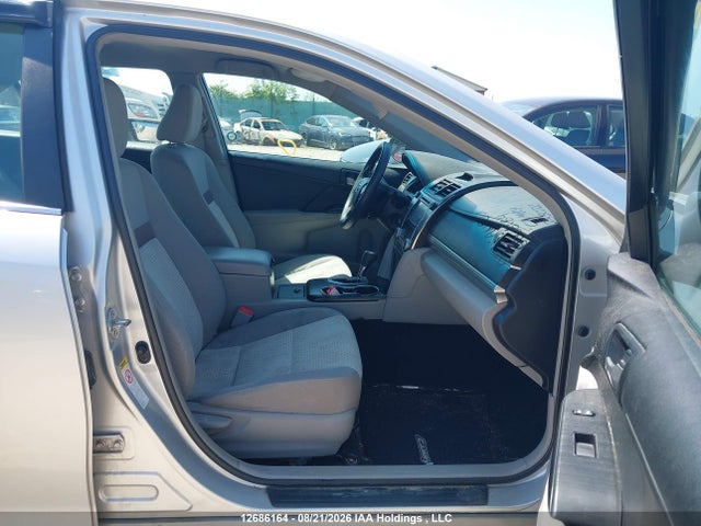 12686164 :رقم المزاد ، 4T1BF1FK1DU283072 vin ، 2013 Toyota Camry Le مزاد بيع