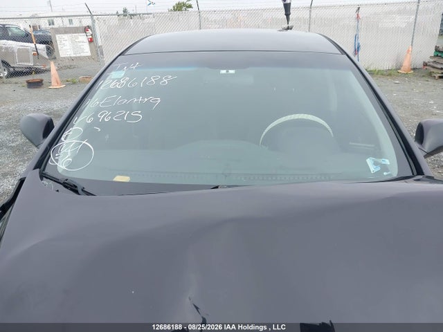 5NPDH4AE1GH696215 Hyundai ELANTRA GL