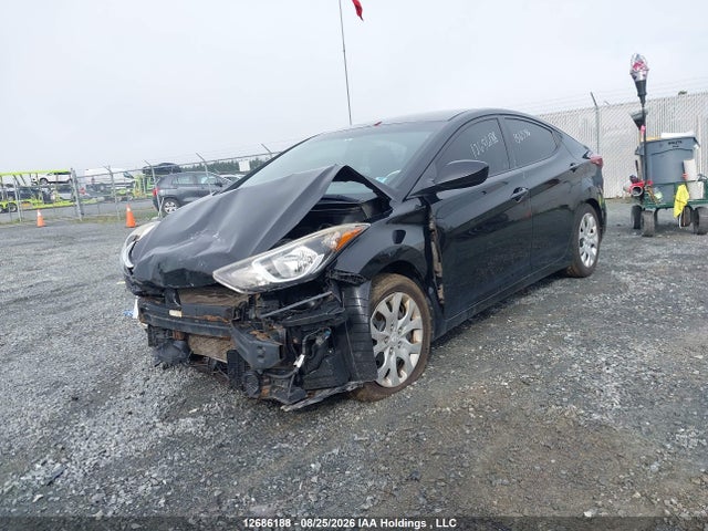 5NPDH4AE1GH696215 Hyundai ELANTRA GL