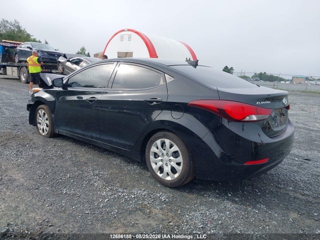 5NPDH4AE1GH696215 Hyundai ELANTRA GL