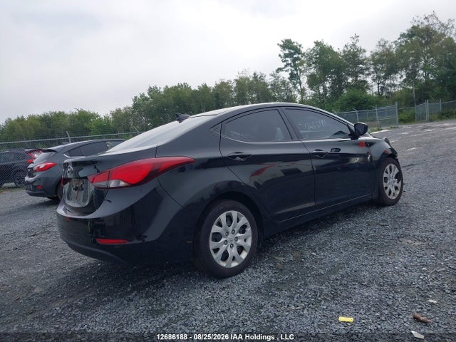 5NPDH4AE1GH696215 Hyundai ELANTRA GL