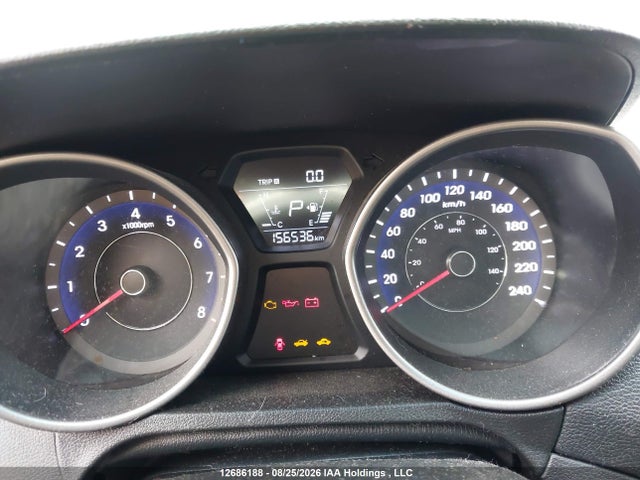 5NPDH4AE1GH696215 Hyundai ELANTRA GL