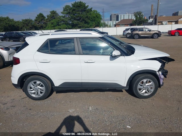 KMHRC8A35SU389148 Hyundai Venue Sel/limited