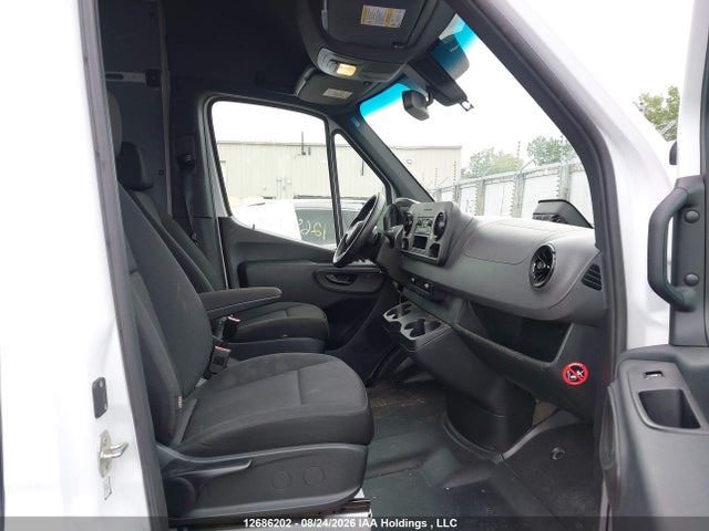 Mercedes-Benz Sprinter 2500 2025 W1Y4KCHY0SP790431 Image 5