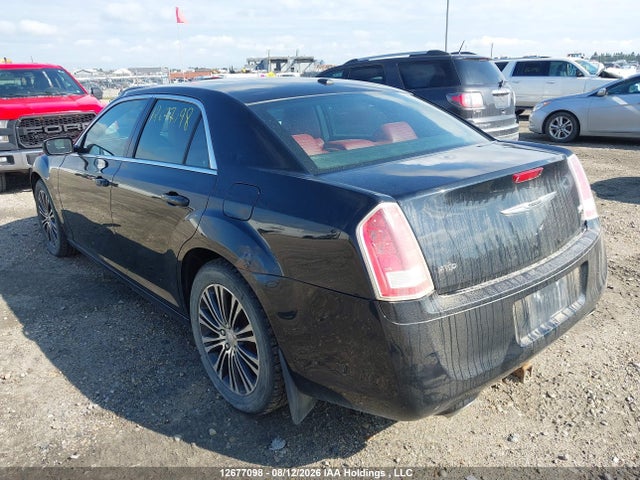 12677098 :رقم المزاد ، 2C3CCAJT7CH137332 vin ، 2012 Chrysler 300 S مزاد بيع
