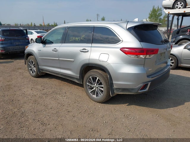 Продажа на аукционе авто 2019 Toyota Highlander Hybrid Xle, vin: 5TDJGRFH3KS055110, номер лота: 12684063