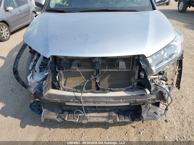 Продажа на аукционе авто 2019 Toyota Highlander Hybrid Xle, vin: 5TDJGRFH3KS055110, номер лота: 12684063
