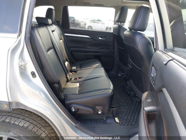 Продажа на аукционе авто 2019 Toyota Highlander Hybrid Xle, vin: 5TDJGRFH3KS055110, номер лота: 12684063