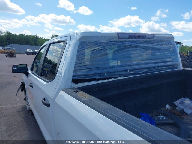 1GTPUAEK3NZ574422 GMC Sierra 1500 Pro