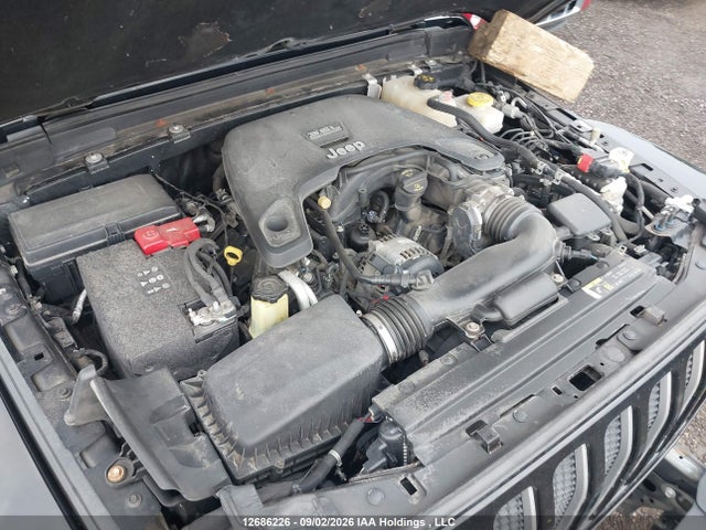 12686226 :رقم المزاد ، 1C4HJXEG1JW213861 vin ، 2018 Jeep Wrangler Unlimited Sahara مزاد بيع