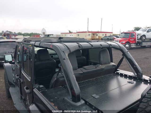 12686226 :رقم المزاد ، 1C4HJXEG1JW213861 vin ، 2018 Jeep Wrangler Unlimited Sahara مزاد بيع