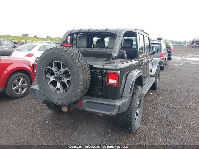 12686226 :رقم المزاد ، 1C4HJXEG1JW213861 vin ، 2018 Jeep Wrangler Unlimited Sahara مزاد بيع