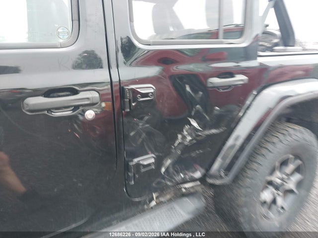 12686226 :رقم المزاد ، 1C4HJXEG1JW213861 vin ، 2018 Jeep Wrangler Unlimited Sahara مزاد بيع