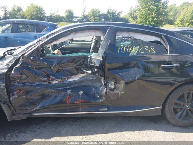 1HGCV2F98MA800546 Honda Accord Touring 2.0t