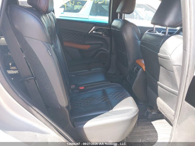Mitsubishi Outlander 2022 JA4J4VA80NZ618894 Image 8