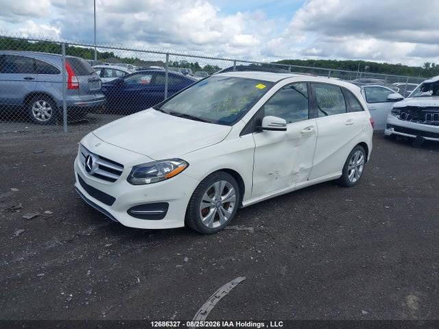Mercedes-Benz B250 2015 WDDMH4EB6FJ336949 Image 2