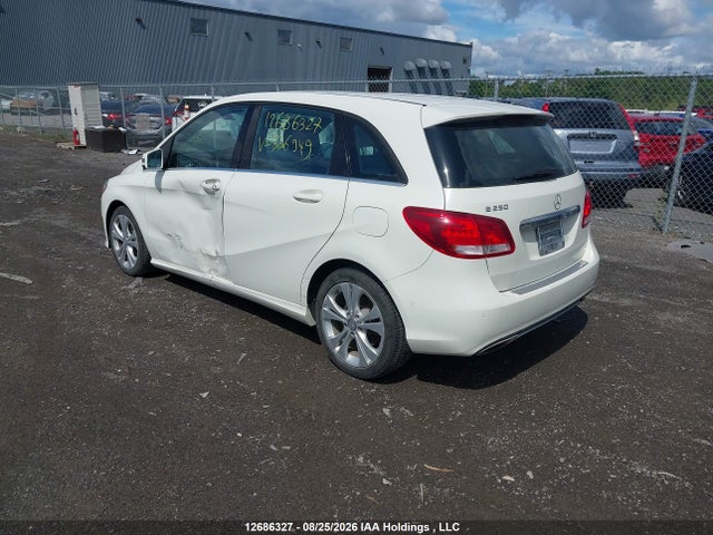 WDDMH4EB6FJ336949 Mercedes-Benz B250