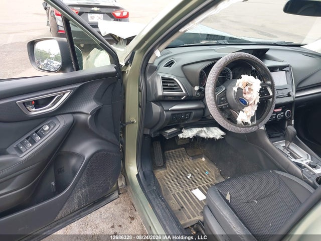 JF2SKEGC5KH431388 Subaru Forester Premium