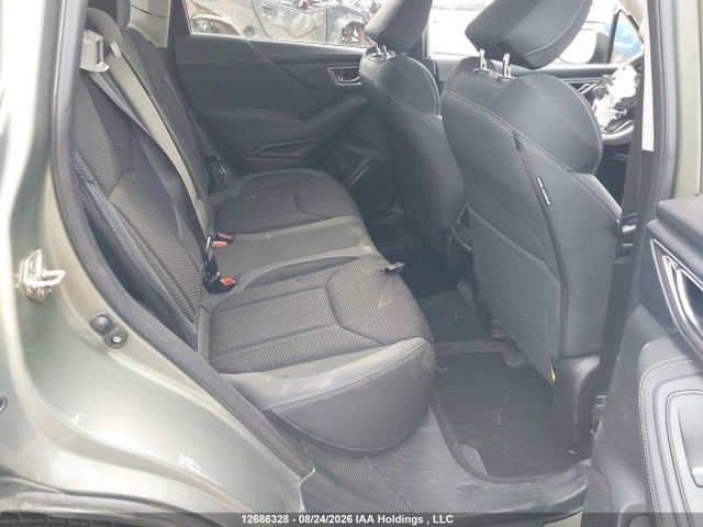 JF2SKEGC5KH431388 Subaru Forester Premium