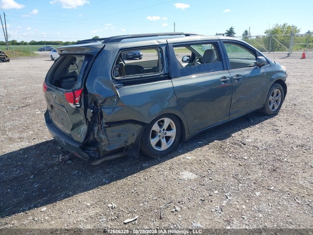 Toyota Sienna Le 8 Passenger 2014 5TDKK3DC6ES504503 Image 4