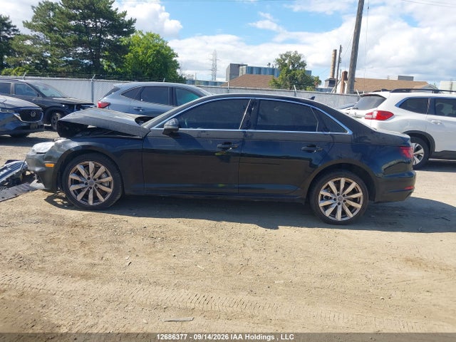 WAUANAF46JN018185 Audi A4 Komfort