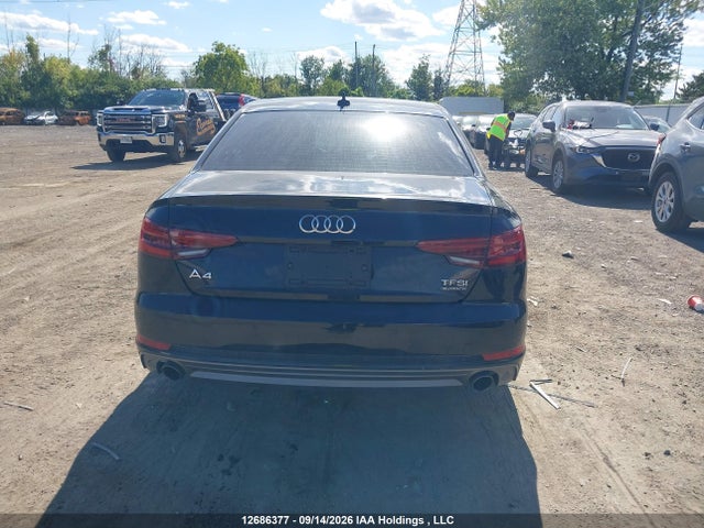 WAUANAF46JN018185 Audi A4 Komfort