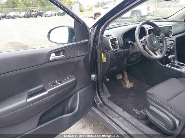 2020 Kia Sportage Lx მანქანა იყიდება აუქციონზე, vin: KNDPMCAC4L7703058, აუქციონის ნომერი: 12686391