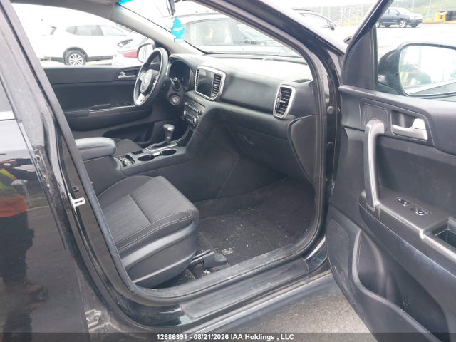2020 Kia Sportage Lx მანქანა იყიდება აუქციონზე, vin: KNDPMCAC4L7703058, აუქციონის ნომერი: 12686391