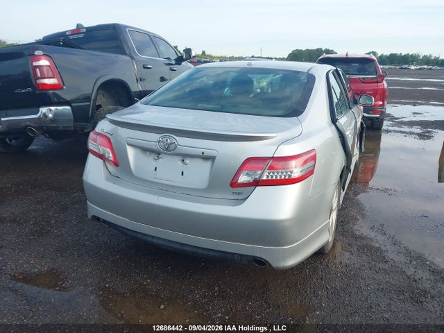 12686442 :رقم المزاد ، 4T1BF3EK5BU617565 vin ، 2011 Toyota Camry Se/le/xle مزاد بيع