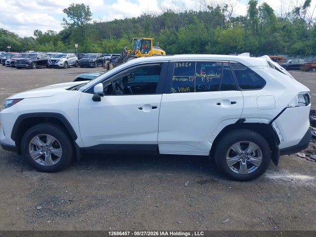Toyota RAV4 2025 2T3RWRFV1SW273055 Image 15