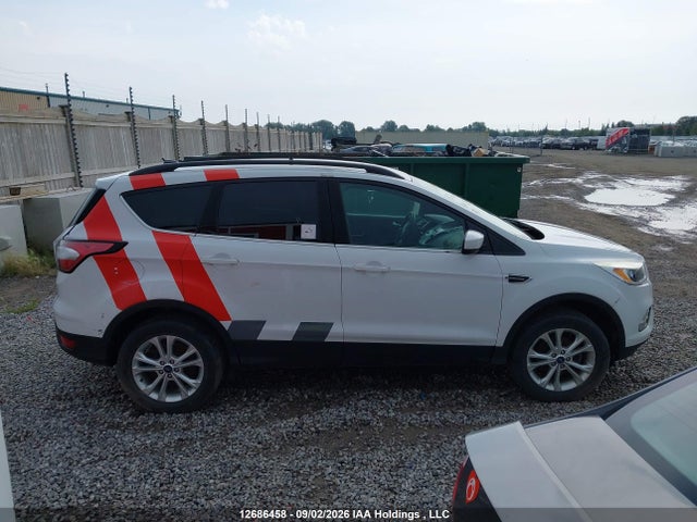 1FMCU0GD3JUC80724 Ford ESCAPE SE