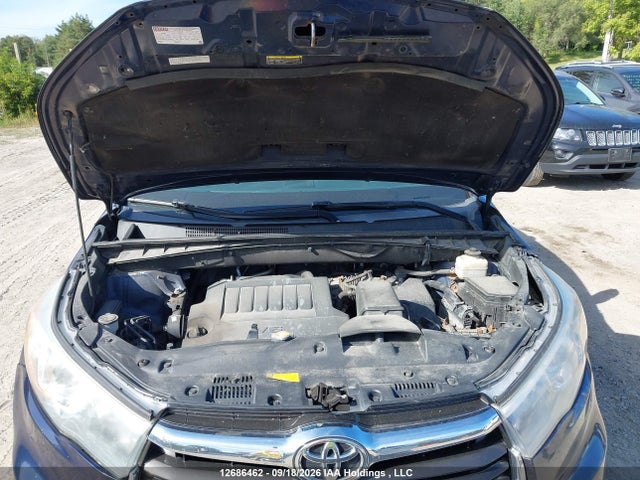 2015 Toyota Highlander Limited/ltd Platinum მანქანა იყიდება აუქციონზე, vin: 5TDDKRFH8FS184655, აუქციონის ნომერი: 12686462