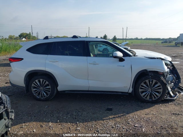 Toyota Highlander Hybrid Limited 2021 5TDEBRCH9MS051635 Image 12