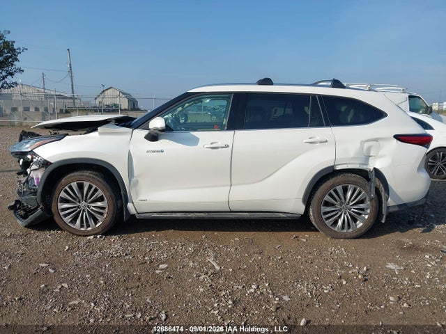 Toyota Highlander Hybrid Limited 2021 5TDEBRCH9MS051635 Image 13