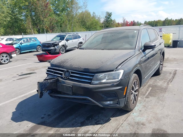 12686490 :رقم المزاد ، 3VV2B7AXXJM057376 vin ، 2018 Volkswagen Tiguan Comfortline مزاد بيع