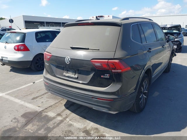 12686490 :رقم المزاد ، 3VV2B7AXXJM057376 vin ، 2018 Volkswagen Tiguan Comfortline مزاد بيع
