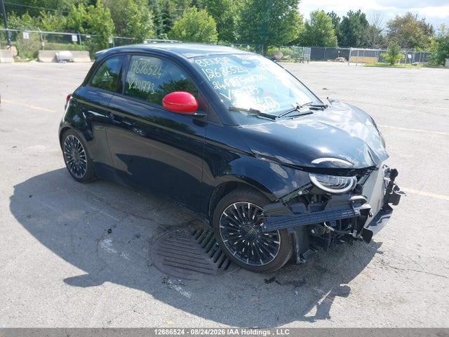 Продажа на аукционе авто 2024 Fiat 500e Red, vin: ZFAFFAA42RX221773, номер лота: 12686524