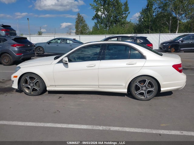 Продаж на аукціоні авто 2012 Mercedes-benz C 300 4matic, vin: WDDGF8BB1CF891188, номер лоту: 12686527