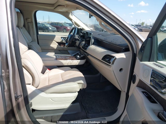 5LMJJ2LT0KEL15107 Lincoln Navigator Reserve