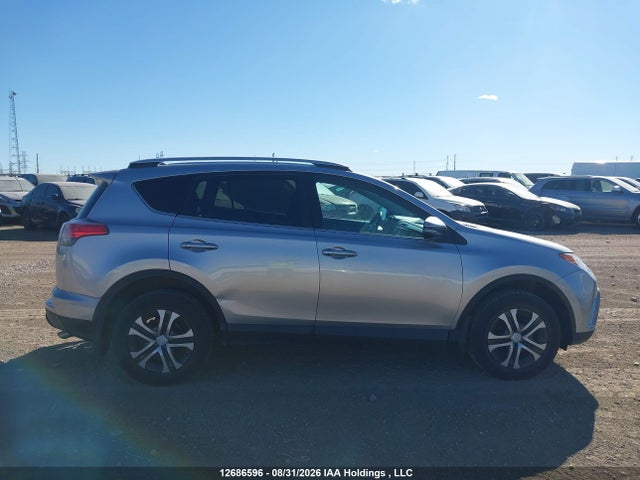 12686596 :رقم المزاد ، 2T3BFREV5GW520958 vin ، 2016 Toyota Rav4 Le مزاد بيع
